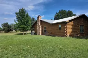 310 S Hall St, Richland Springs, TX 76801 - Photo 6