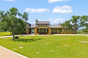 935 Scenic View Dr, Marble Falls, TX 78654 - Photo 2