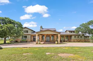 935 Scenic View Dr, Marble Falls, TX 78654 - Photo 1