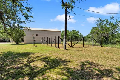 627 Ranch Road 2323, Llano, TX 78643 - Photo 32