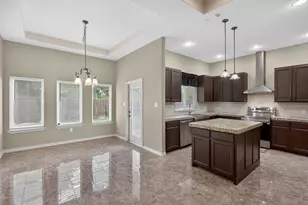 212 Knights Row St, Cottonwood Shores, TX 78657 - Photo 6