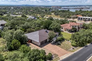 110 Highlands Blvd, Horseshoe Bay, TX 78657 - Photo 30