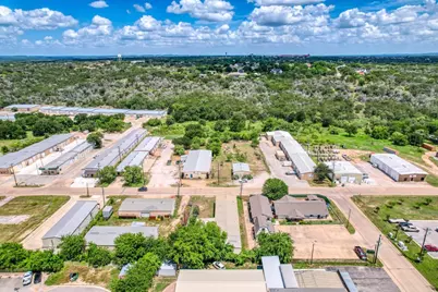 2402 Commerce, Marble Falls, TX 78654 - Photo 10