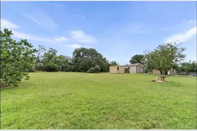 301 Reven Acres Dr, Kingsland, TX 78639 - Photo 32