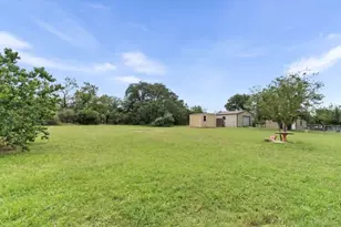 301 Reven Acres Dr, Kingsland, TX 78639 - Photo 32