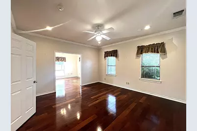 312 N Big Spur Avenue, Horseshoe Bay, TX 78657 - Photo 26