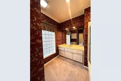 312 N Big Spur Avenue, Horseshoe Bay, TX 78657 - Photo 32