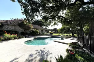 312 N Big Spur Ave, Horseshoe Bay, TX 78657 - Photo 40