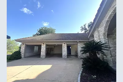 312 N Big Spur Avenue, Horseshoe Bay, TX 78657 - Photo 38