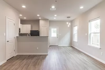 122 Peruna Drive, Marble Falls, TX 78654 - Photo 4