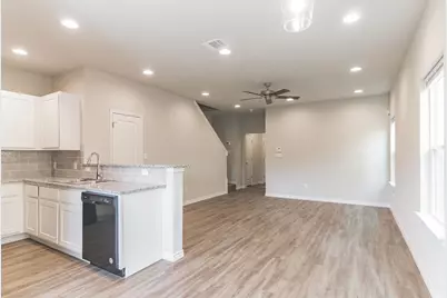 122 Peruna Drive, Marble Falls, TX 78654 - Photo 8