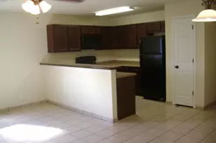2507 Oak Ln, Georgetown, TX 78628 - Photo 2