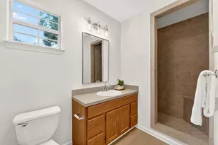 1010 Louise St, Marble Falls, TX 78654 - Photo 20