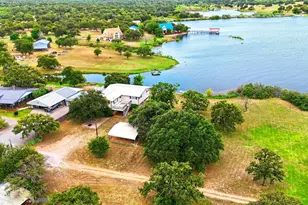 321 Bluebriar Ln, Buchanan Dam, TX 78609 - Photo 16
