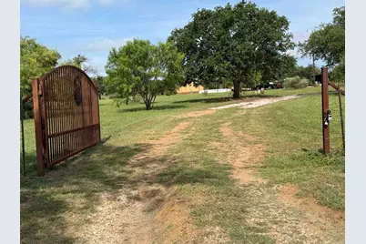 206 Thurman Loop, Llano, TX 78643 - Photo 4