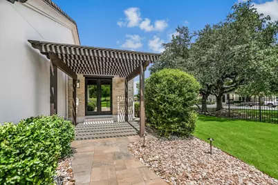 101 Dovetail Lane, Georgetown, TX 78628 - Photo 34