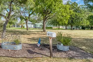 119 Princess Dr, Sunrise Beach, TX 78643 - Photo 2