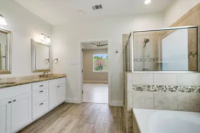 416 Hi Circle W #B, Horseshoe Bay, TX 78657 - Photo 14