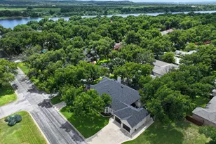 332 San Saba St, Meadowlakes, TX 78654 - Photo 44