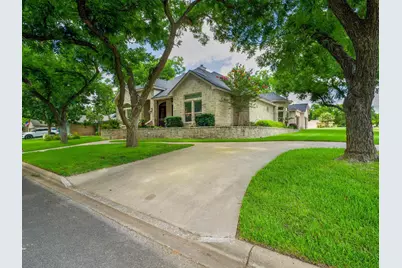 332 San Saba Street, Meadowlakes, TX 78654 - Photo 4