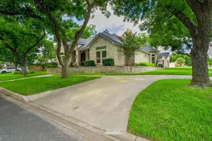 332 San Saba St, Meadowlakes, TX 78654 - Photo 4