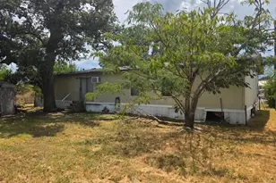 201 Aster St, Kingsland, TX 78639 - Photo 2