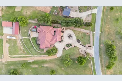 481 Chimney Cove Drive, Marble Falls, TX 78654 - Photo 36