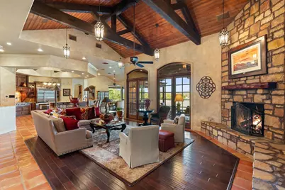 481 Chimney Cove Drive, Marble Falls, TX 78654 - Photo 6