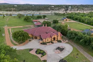 481 Chimney Cove Dr, Marble Falls, TX 78654 - Photo 34