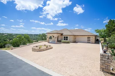 715 Fawn, Horseshoe Bay, TX 78657 - Photo 2