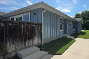 505 Avenue K, Marble Falls, TX 78654 - Photo 2