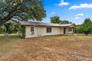 205 Beaver St, Tow, TX 78672 - Photo 2