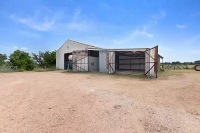 12347 County Road 200, Bertram, TX 78605 - Photo 32
