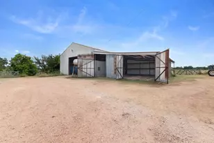 12347 Co Rd 200, Bertram, TX 78605 - Photo 32