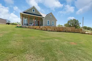 908 Sandy Mountain Dr, Sunrise Beach, TX 78643 - Photo 2