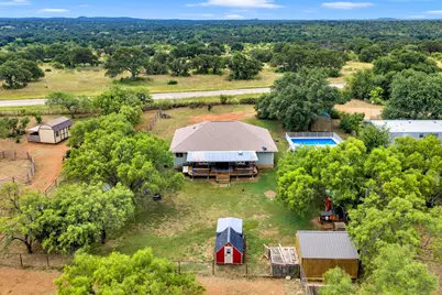 115 Fieldstone Drive, Llano, TX 78643 - Photo 32