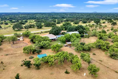 115 Fieldstone Drive, Llano, TX 78643 - Photo 34