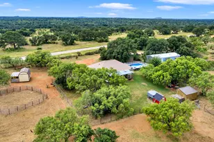 115 Field Stone Dr, Llano, TX 78643 - Photo 34