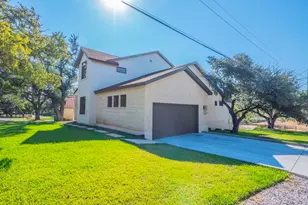 300 Deer Dr, Sunrise Beach, TX 78643 - Photo 2