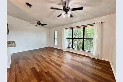 800-D Grassy Knoll, Horseshoe Bay, TX 78657 - Photo 12