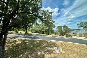 800-D Grassy Knoll, Horseshoe Bay, TX 78657 - Photo 1