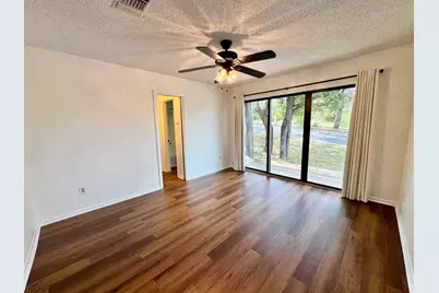 800-D Grassy Knoll, Horseshoe Bay, TX 78657 - Photo 4