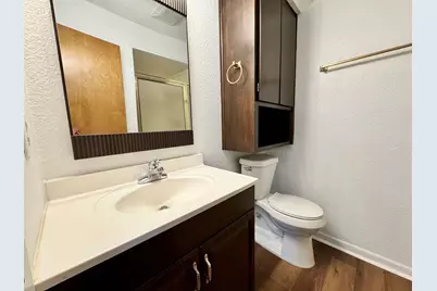800-D Grassy Knoll, Horseshoe Bay, TX 78657 - Photo 2