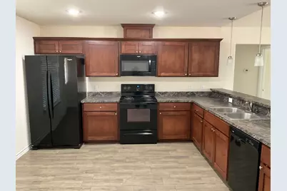 117 N Pass, Kingsland, TX 78639 - Photo 4