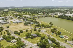 300 W Tarrant St St, Llano, TX 78643 - Photo 30