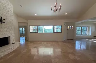 100 Cross Bow, Horseshoe Bay, TX 78657 - Photo 2