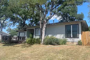 1105 Ave D, Marble Falls, TX 78654 - Photo 2