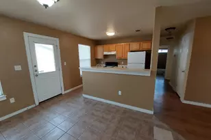 217 S Ave South, Marble Falls, TX 78654 - Photo 4