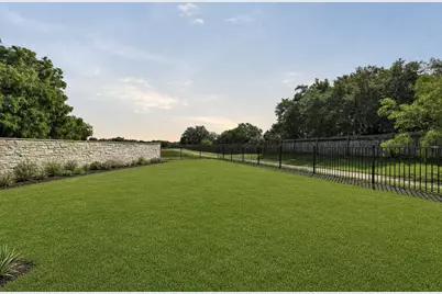 102 Menard Ct, Horseshoe Bay, TX 78657 - Photo 12
