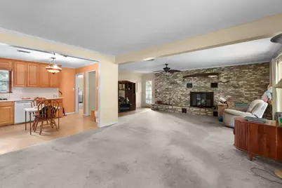 1208 Oak St, Burnet, TX 78611 - Photo 10